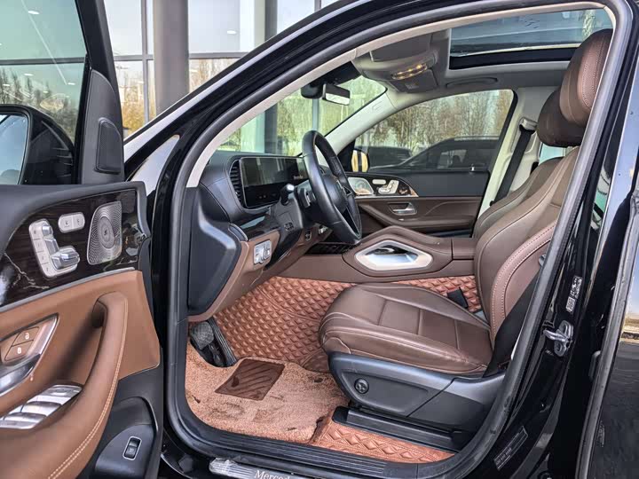 Фото 10 - Mercedes-Benz GLE-Class