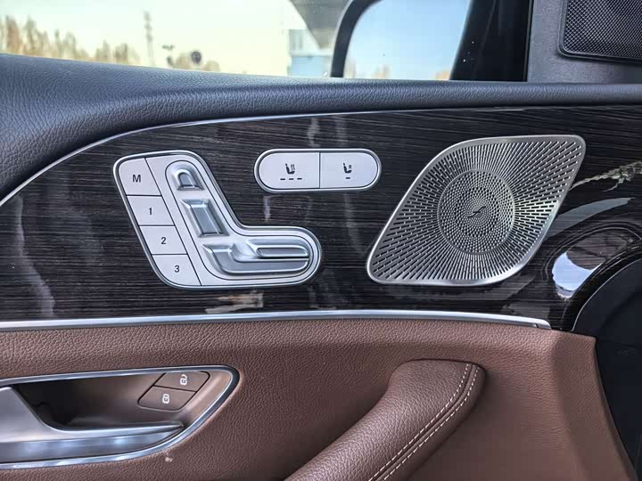 Фото 11 - Mercedes-Benz GLE-Class