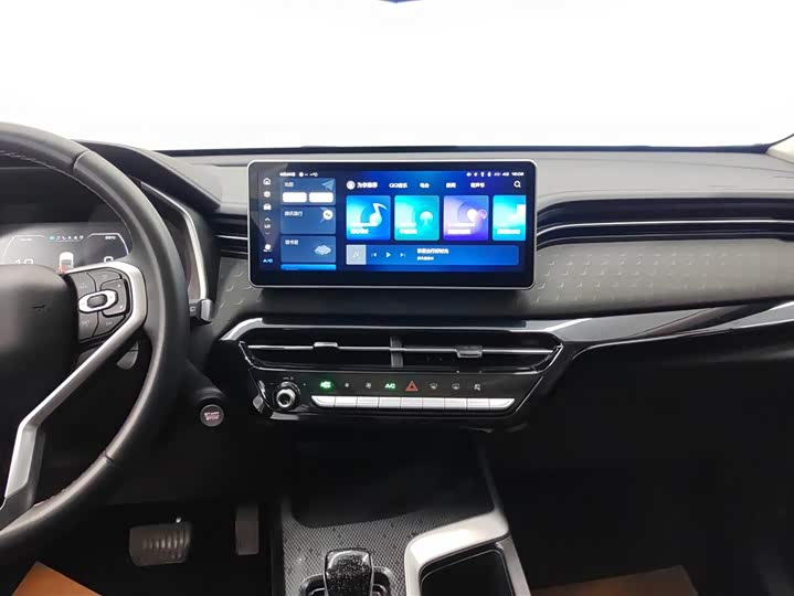 Фото 14 - Haval Chitu