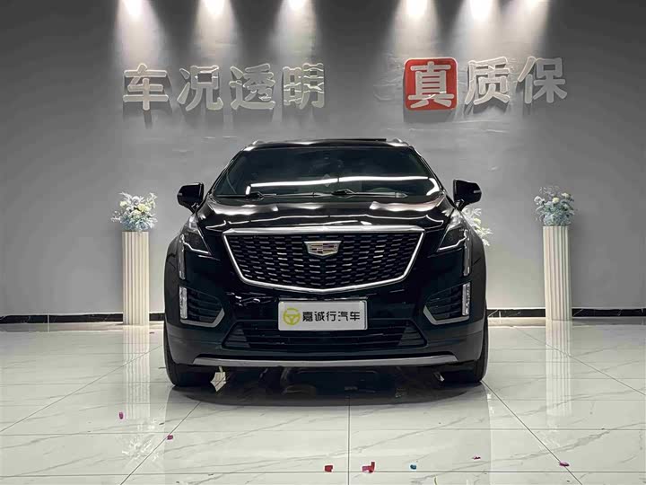 Фото 1 - Cadillac XT5