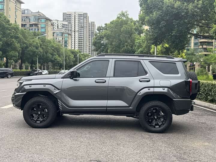 Фото 17 - Tank 400 Hybrid