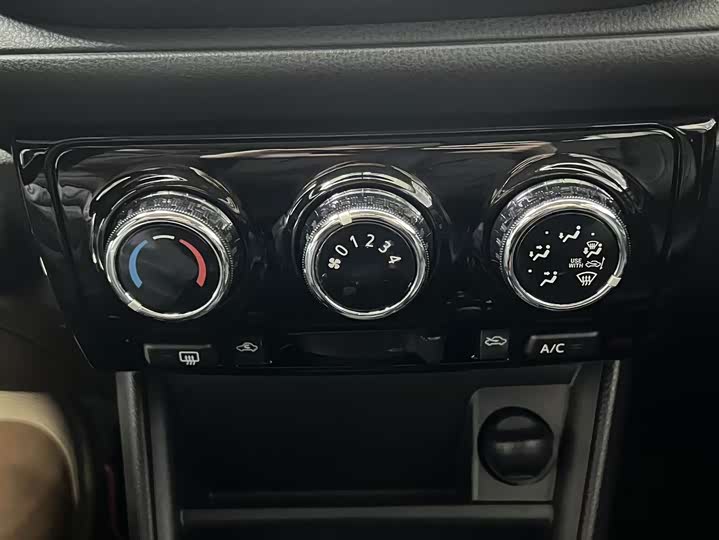 Фото 11 - Toyota Vios