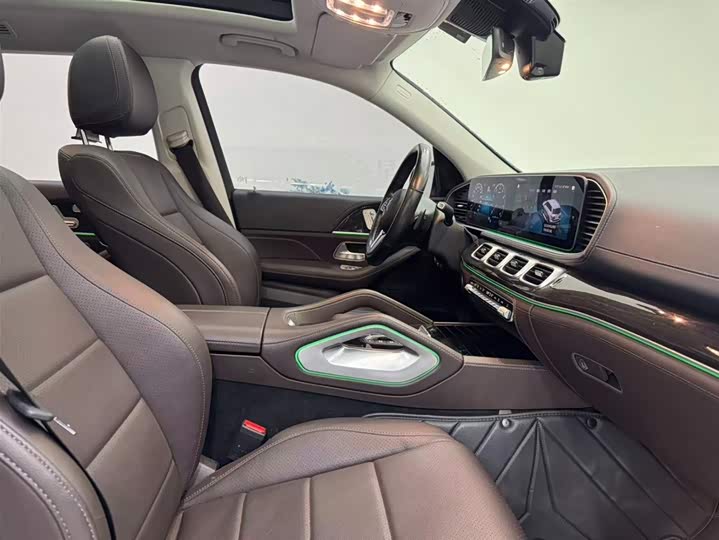 Фото 12 - Mercedes-Benz GLS-Class