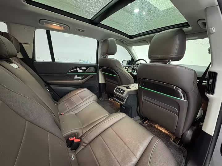 Фото 20 - Mercedes-Benz GLS-Class