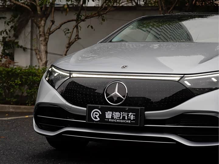 Фото 9 - Mercedes-Benz EQS