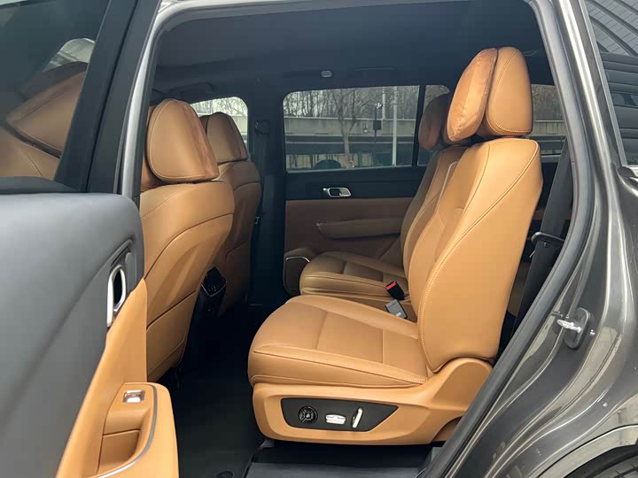 Фото 13 - LiXiang One