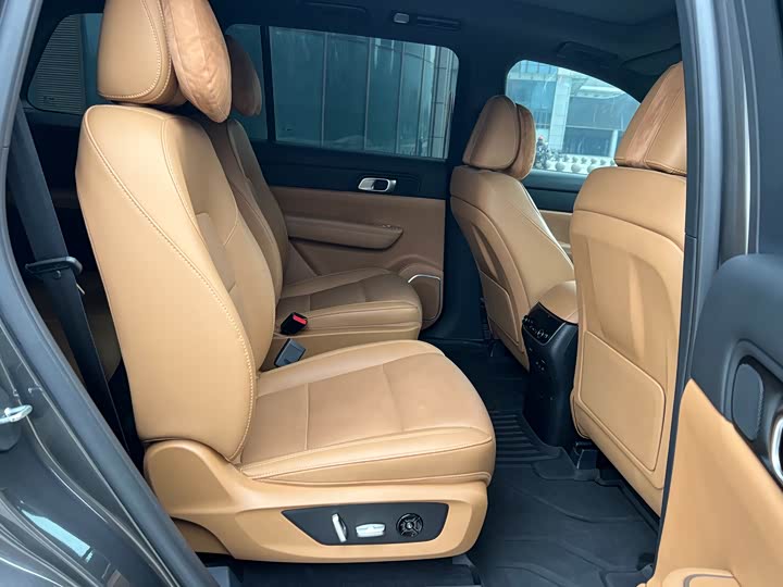 Фото 17 - LiXiang One