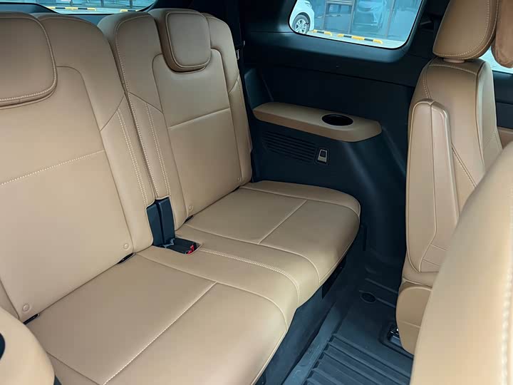 Фото 18 - LiXiang One