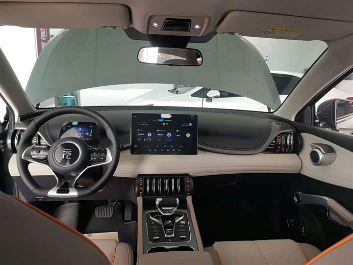 Фото 10 - BYD Yuan Plus