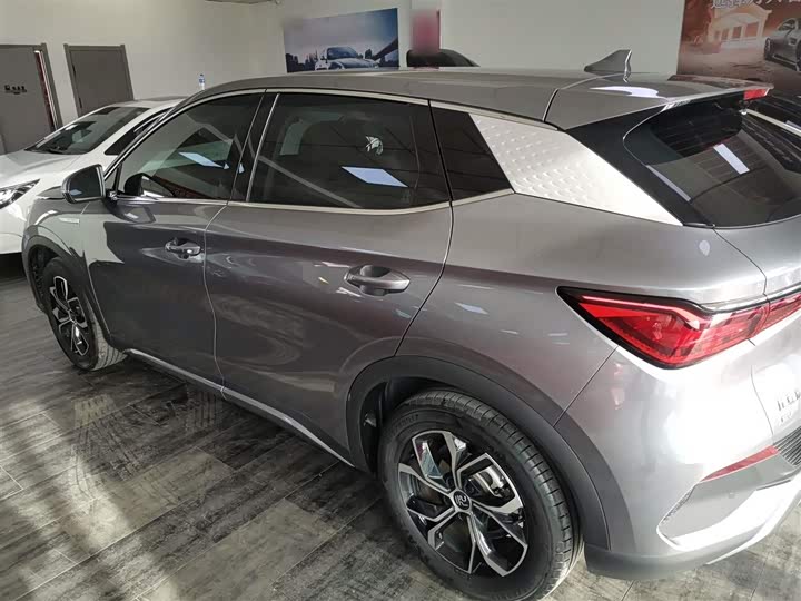 Фото 5 - BYD Yuan Plus