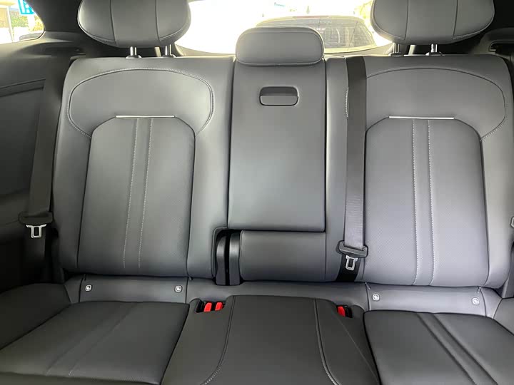 Фото 8 - Xiaomi YU7