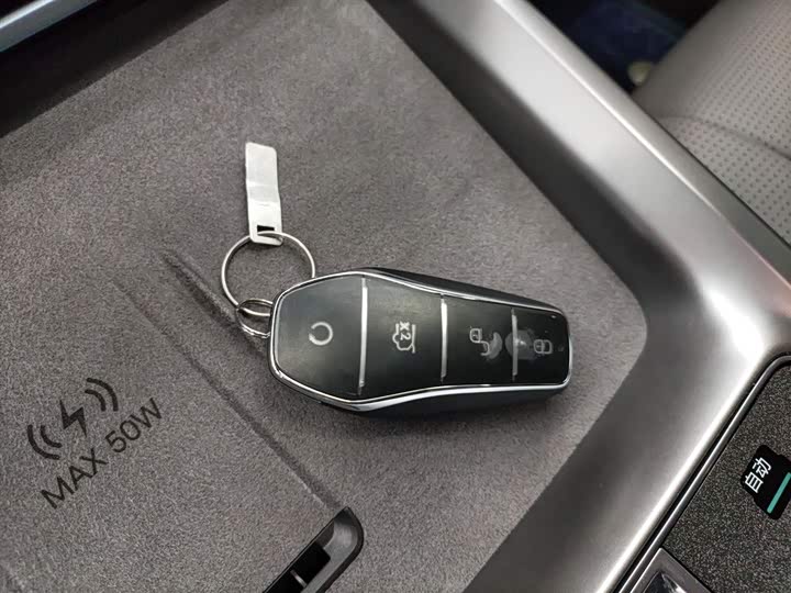 Фото 9 - BYD Seal 07 DM-i Hybrid