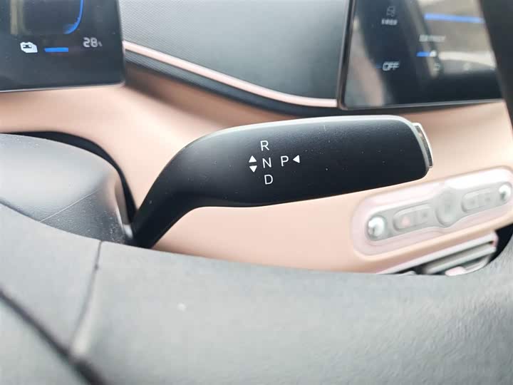 Фото 14 - BYD Seagull