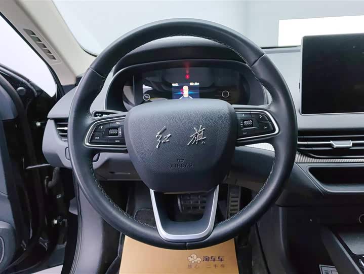 Фото 15 - Hongqi E-QM5