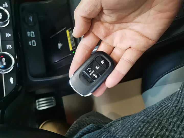 Фото 9 - Honda Civic