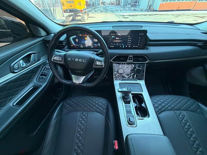 Фото 10 - Exeed TXL