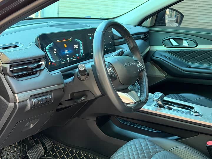 Фото 12 - Exeed TXL