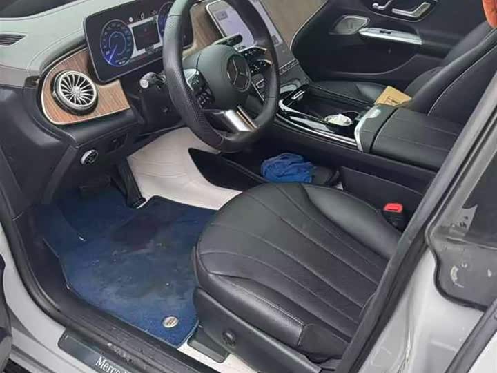 Фото 7 - Mercedes-Benz EQE