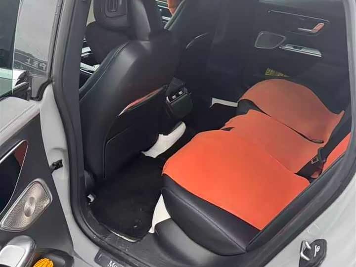 Фото 8 - Mercedes-Benz EQE