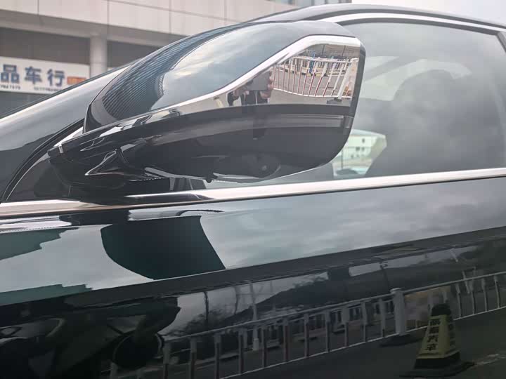 Photo 3 - Geely Preface