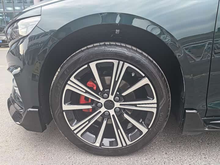 Photo 6 - Geely Preface