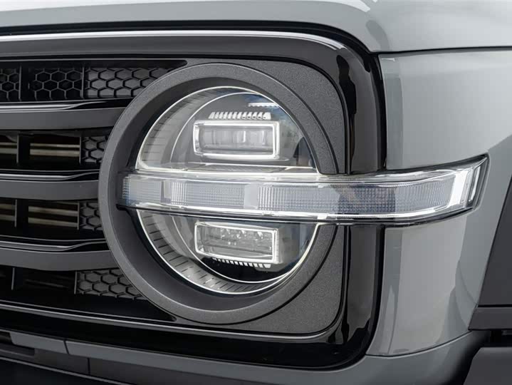 Фото 10 - Tank 300