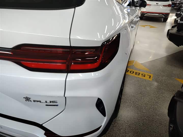 Фото 8 - BYD Song Plus Hybrid/EV