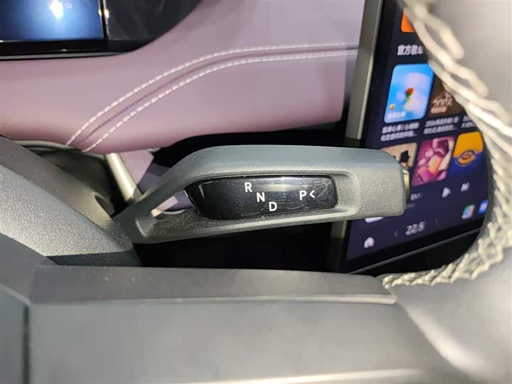 Фото 14 - Xiaomi SU7