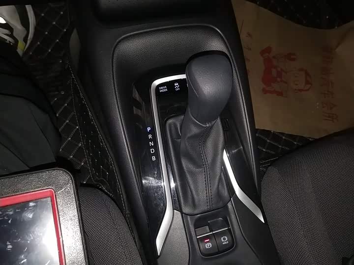 Фото 14 - Toyota Levin