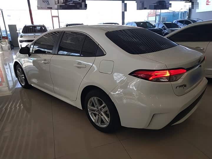 Фото 5 - Toyota Levin