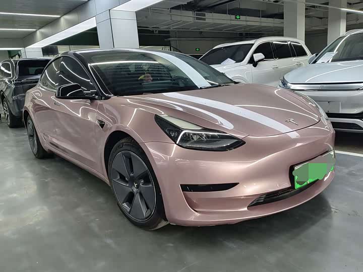 Фото 3 - Tesla Model 3