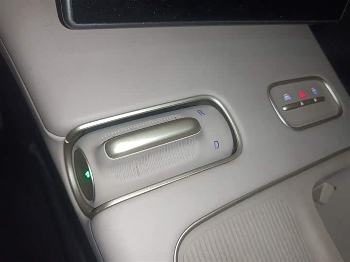 Фото 7 - Nio ES8