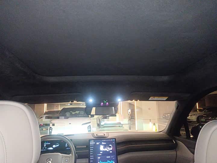 Фото 9 - Nio ES8