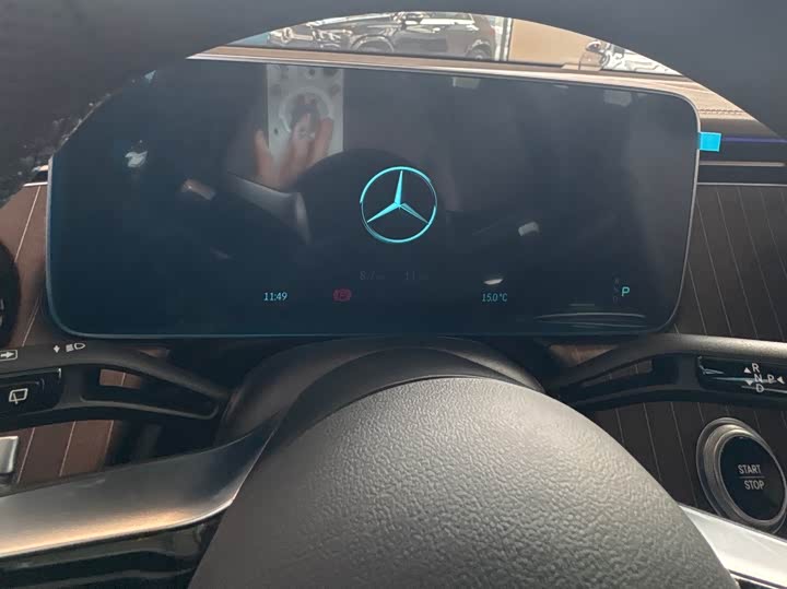 Фото 12 - Mercedes-Benz EQE SUV