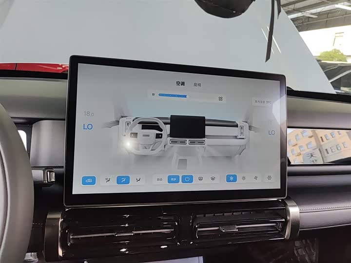 Фото 13 - Chery iCar 03T