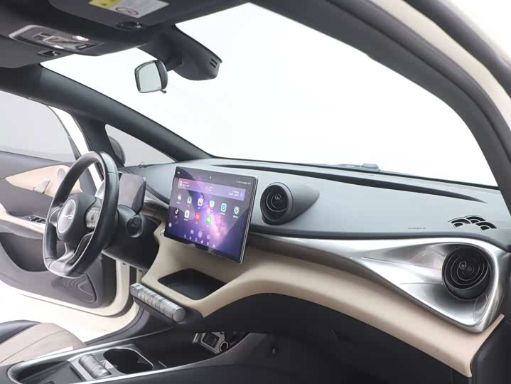 Фото 19 - BYD Dolphin