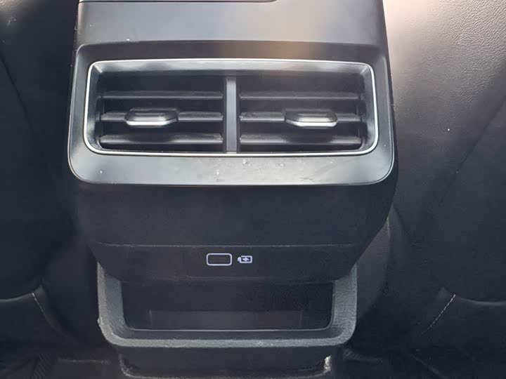 Фото 13 - Geely Preface