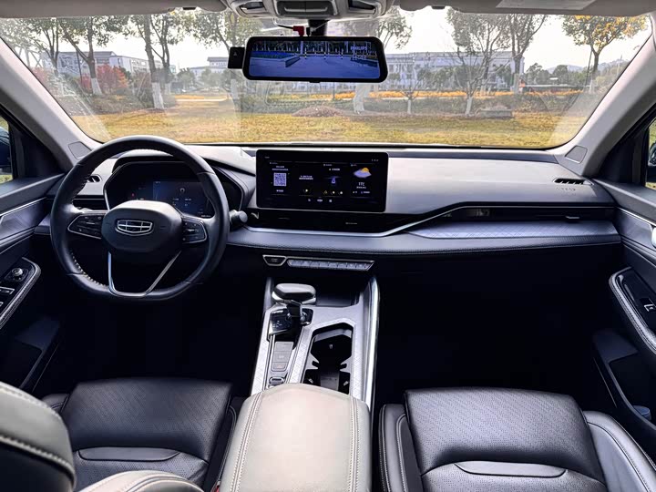 Фото 14 - Geely Preface