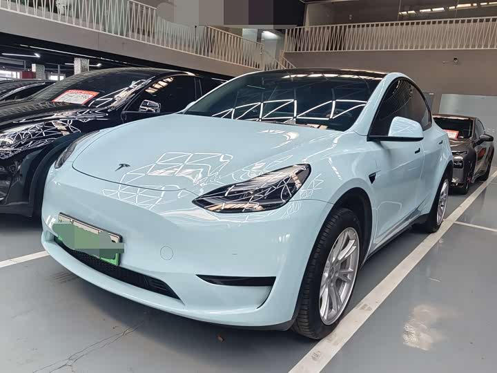 Фото 1 - Tesla Model Y