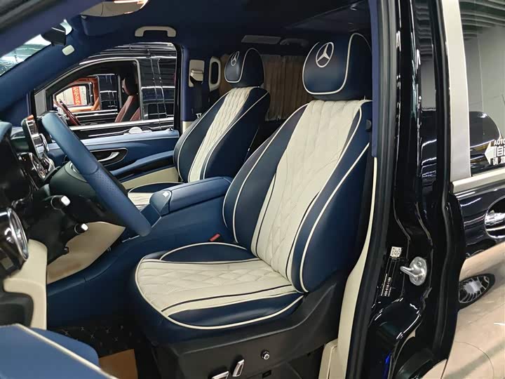 Фото 9 - Mercedes-Benz Vito