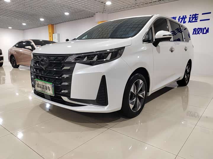 Фото 1 - GAC Trumpchi M6