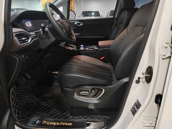 Фото 7 - GAC Trumpchi M6