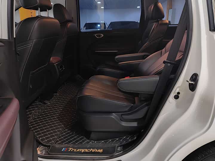 Фото 8 - GAC Trumpchi M6