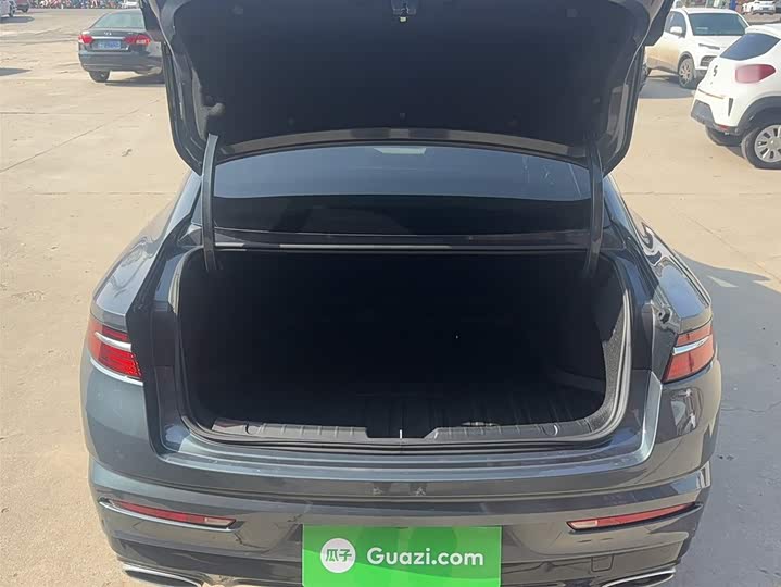 Фото 10 - Geely Preface