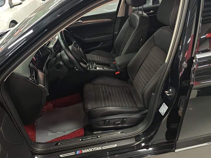 Фото 15 - Volkswagen Magotan