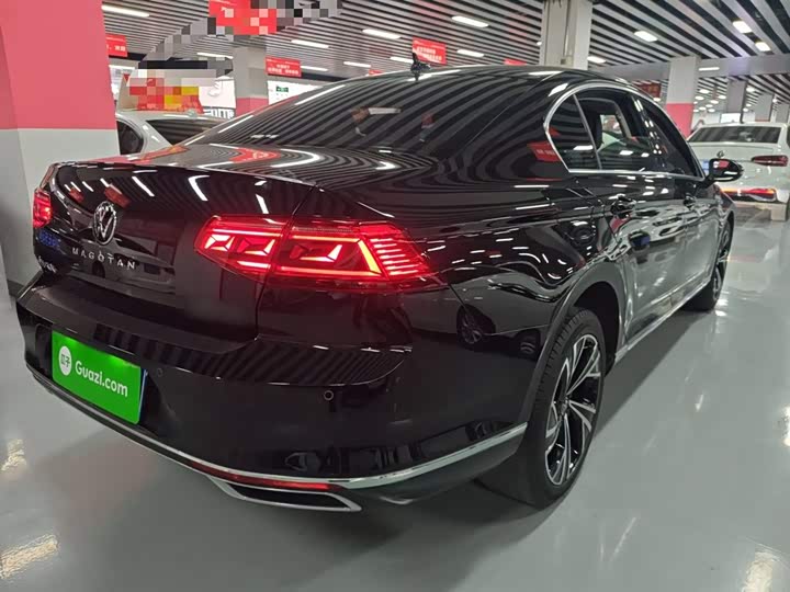 Фото 7 - Volkswagen Magotan