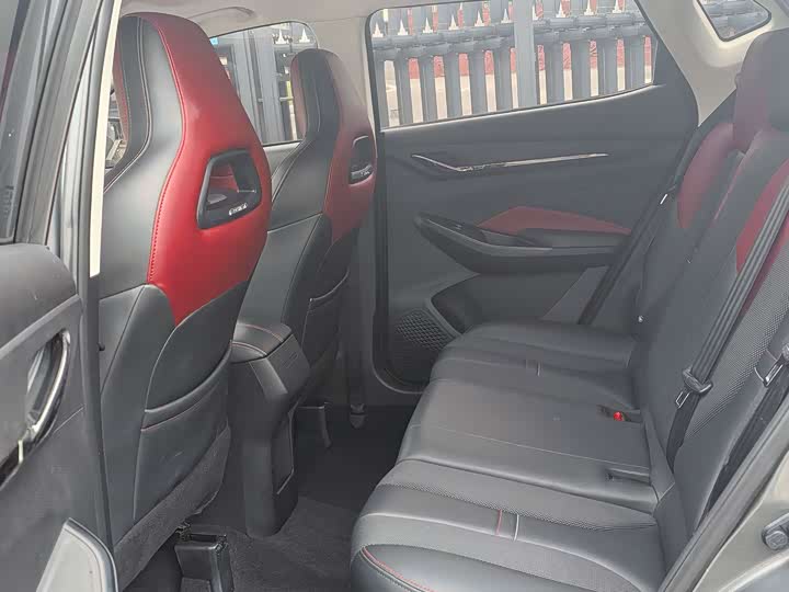 Фото 14 - Changan Oshan X5