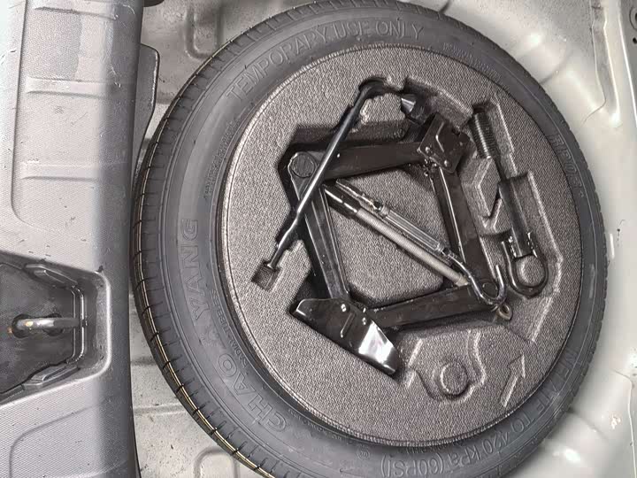 Фото 9 - Changan Oshan X5