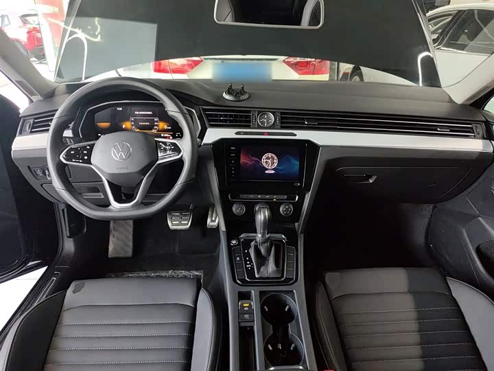 Фото 10 - Volkswagen Magotan