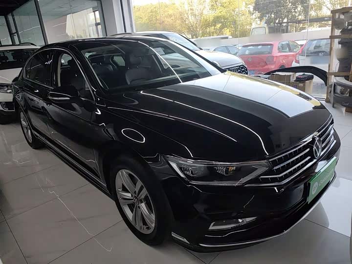 Фото 4 - Volkswagen Magotan